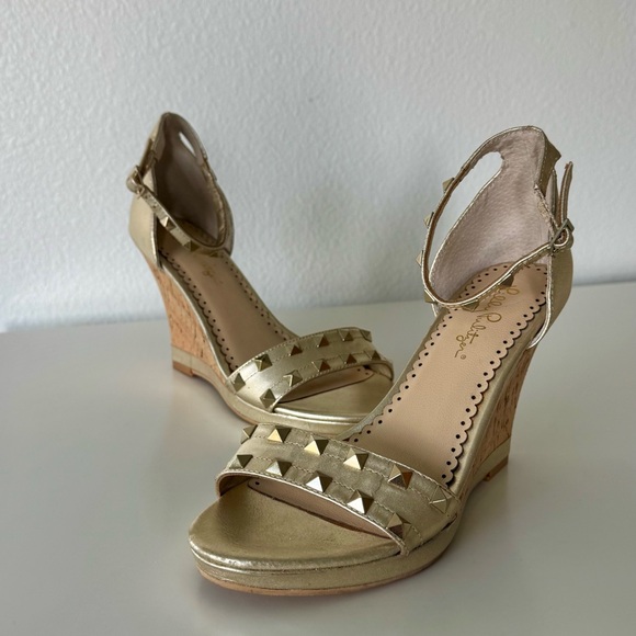 Lilly Pulitzer Shoes - Lilly Pulitzer Gold Studded Wedge Sandals 8